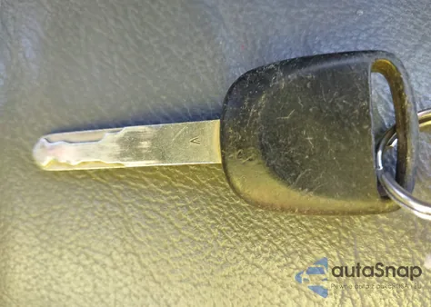 2005 Honda Odyssey Ex-L from USA, damaged, VIN 5FNRL38655B100760